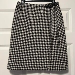 Ralph Lauren 100% wool houndstooth skirt